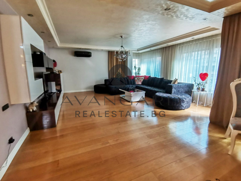 Продава 4-СТАЕН в град Пловдив, Кършияка - 315 кв.м / 729 999 € » 1 427 753.94 лв., АВАНГАРД РИЪЛ ЕСТЕЙТ