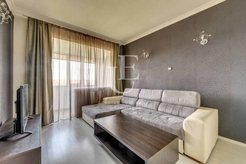 Продава  2-стаен град София , Изток , 70 кв.м | 38468249