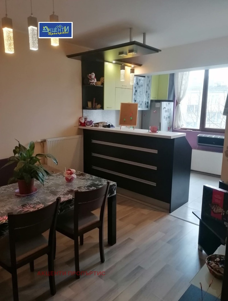 Продава 3-СТАЕН, гр. Велико Търново, Център, снимка 5 - Апартаменти - 53187610