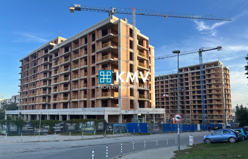 Продаја  3 спаваће собе Софија , Красно село , 208 м2 | 72260910