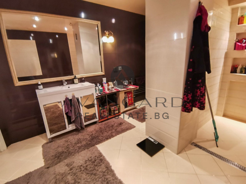 Продава 4-СТАЕН, гр. Пловдив, Кършияка, снимка 15 - Апартаменти - 47132206