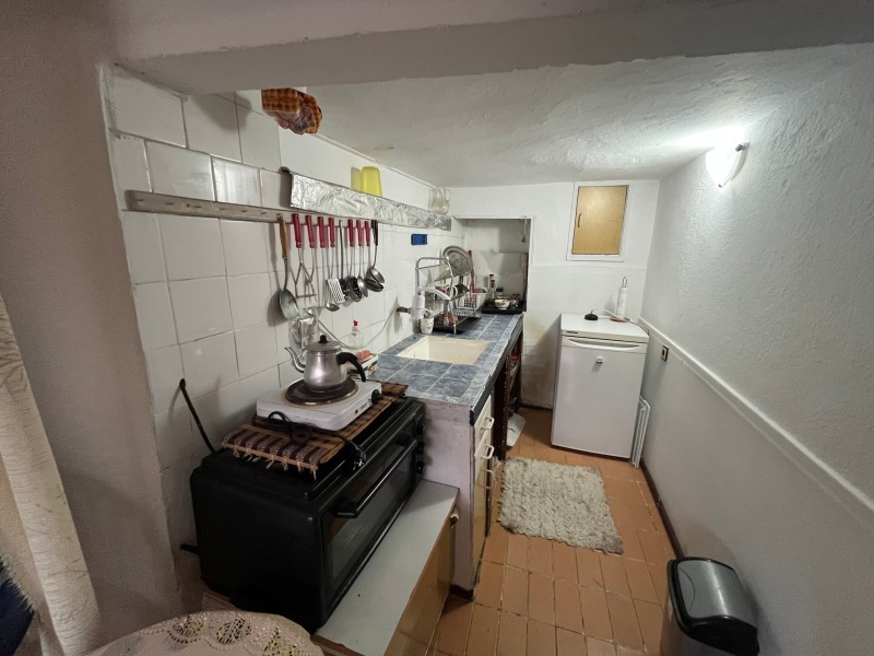 Продава КЪЩА, с. Горно Сахране, област Стара Загора, снимка 13 - Къщи - 52221278