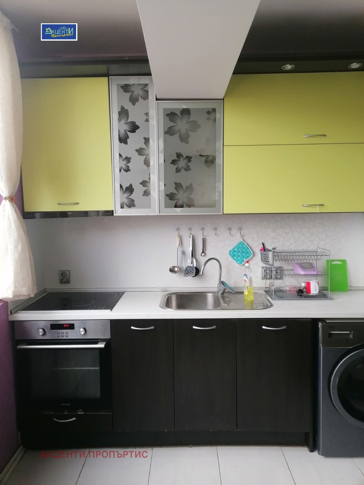 Продава 3-СТАЕН, гр. Велико Търново, Център, снимка 2 - Апартаменти - 53187610