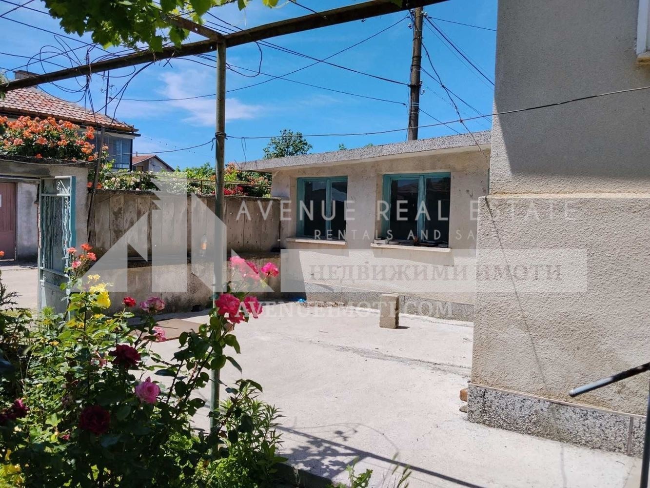 Продава КЪЩА, с. Момино село, област Пловдив, снимка 2 - Къщи - 56266149