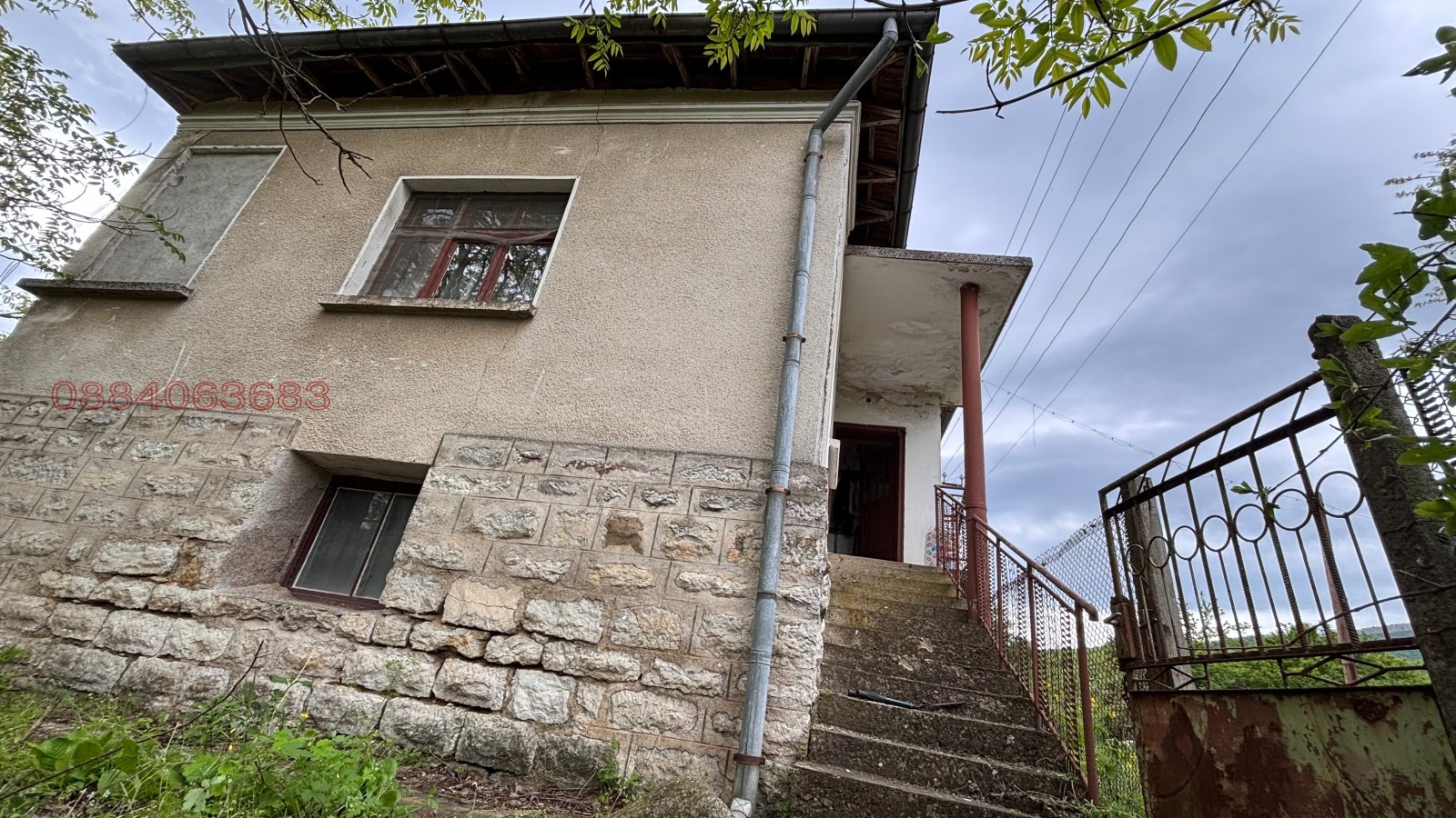 Продава КЪЩА, с. Търговище, област Видин, снимка 2 - Къщи - 56300260