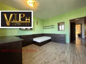 3-стаен град Варна, Център 6