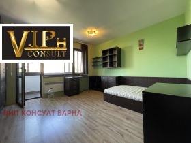 3-стаен град Варна, Център 7