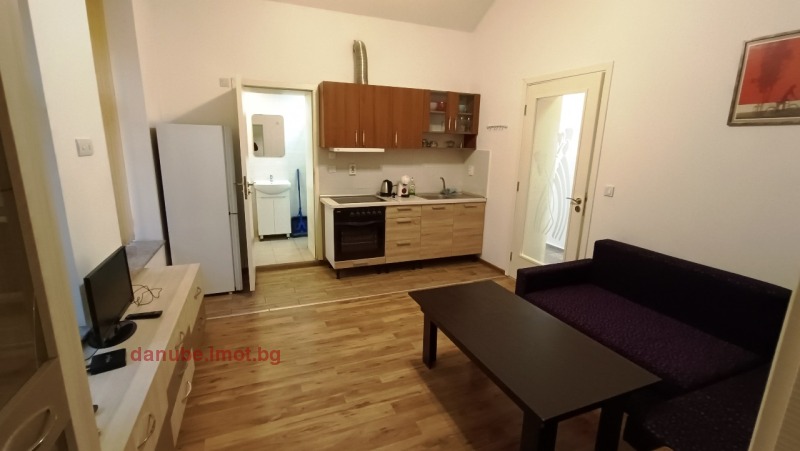 À vendre  1 chambre Rouse , Tsentar , 50 m² | 97577171