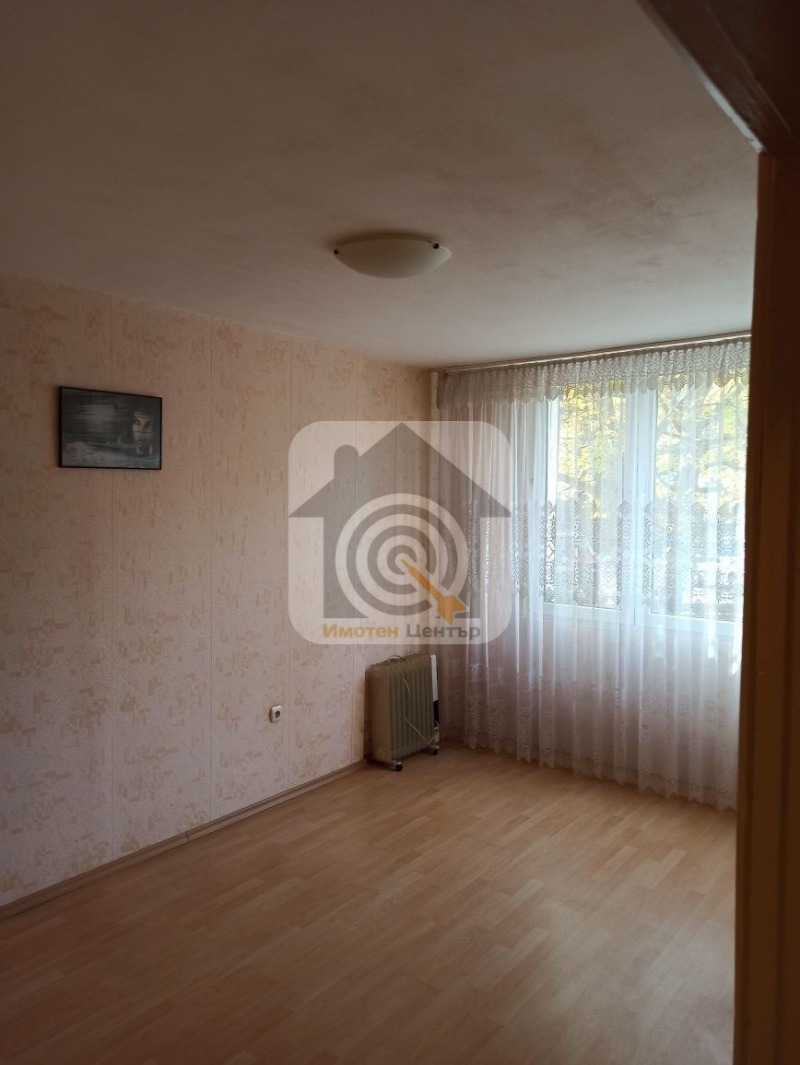 Продава 3-СТАЕН, гр. София, Карпузица