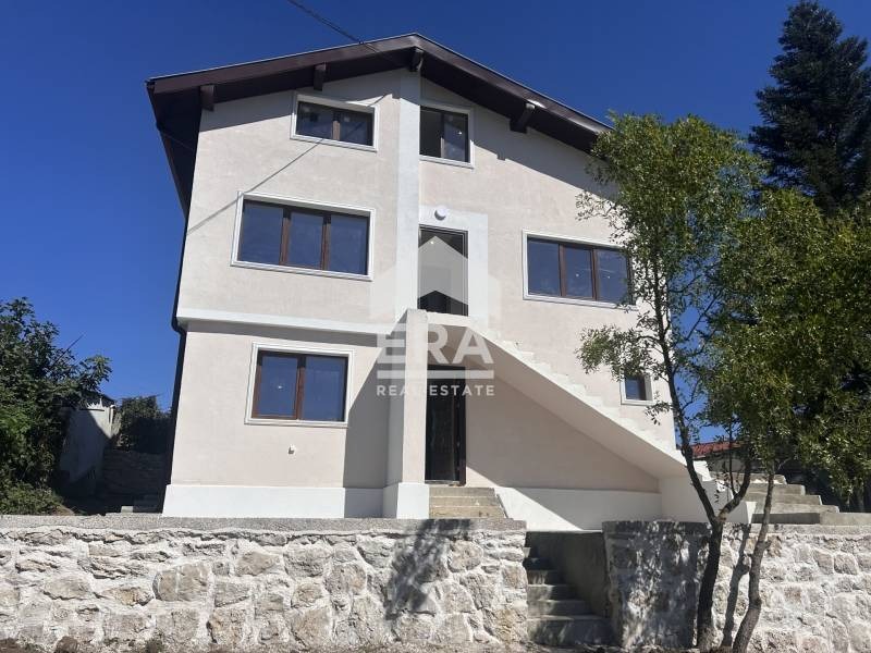 Продава КЪЩА, област Варна, с. Осеново • 185000 € / 361828.55 лв. • 37445222 1