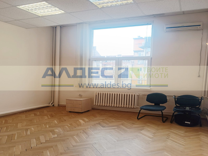 Продава ОФИС, гр. София, Център, снимка 2 - Офиси - 54706060