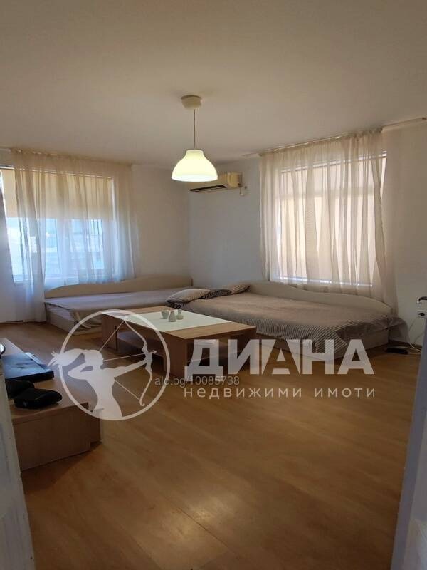 Продава ЕТАЖ ОТ КЪЩА, гр. Пловдив, Център, снимка 5 - Етаж от къща - 49296426