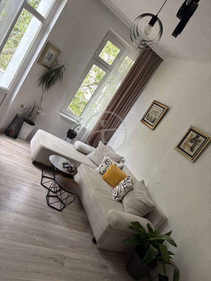 De vânzare  Etajul casei Plovdiv , Țentâr , 140 mp | 28254232