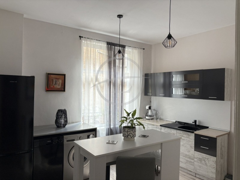 De vânzare  Etajul casei Plovdiv , Țentâr , 140 mp | 28254232 - imagine [2]