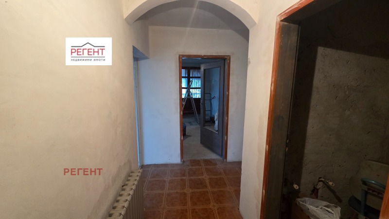 Продава ЕТАЖ ОТ КЪЩА, гр. Севлиево, област Габрово, снимка 6 - Етаж от къща - 52162676