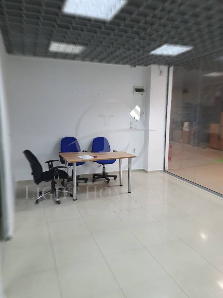 Продава МАГАЗИН, гр. Пловдив, Център, снимка 2 - Магазини - 54117181