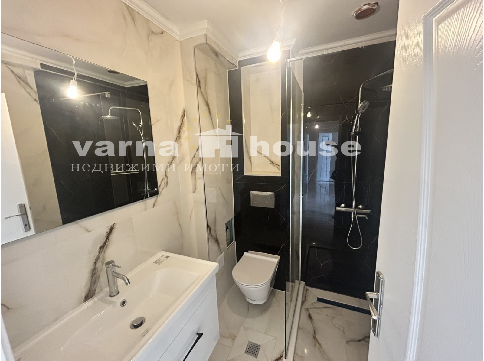 Продава 3-СТАЕН, гр. Варна, Изгрев, снимка 15 - Апартаменти - 53916553