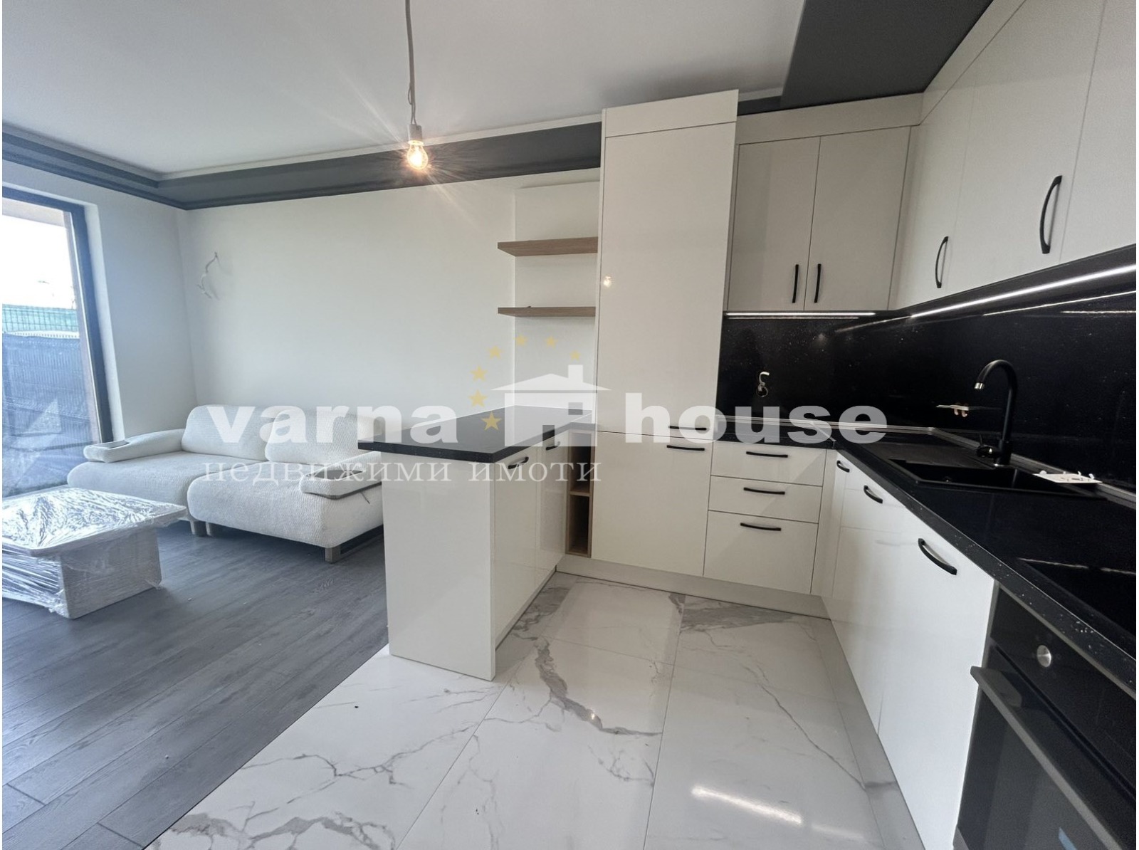 Продава 3-СТАЕН, гр. Варна, Изгрев, снимка 5 - Апартаменти - 53916553