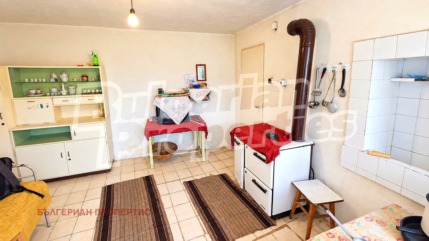 Продава КЪЩА, с. Тополово, област Пловдив, снимка 15 - Къщи - 56115297