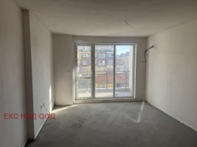 3-стаен град Пловдив, Христо Смирненски 2