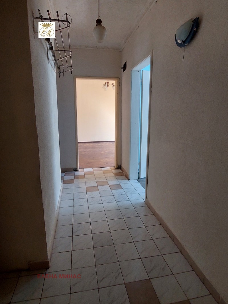 Продава 3-СТАЕН, гр. Шумен, Боян Българанов 1, снимка 5 - Апартаменти - 53154248