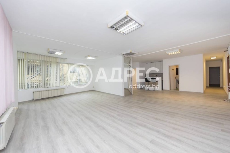 For Sale  3+ bedroom Sofia , Tsentar , 160 sq.m | 12398293