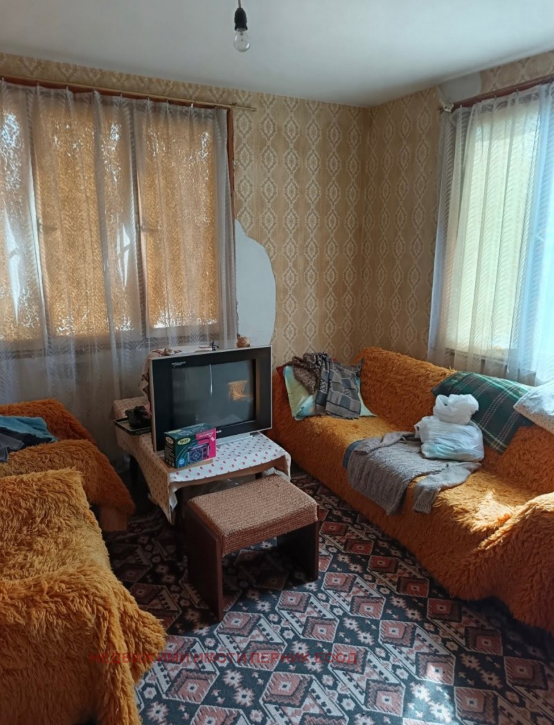 Продава  Къща област Перник , с. Велковци , 210 кв.м | 69831856 - изображение [12]