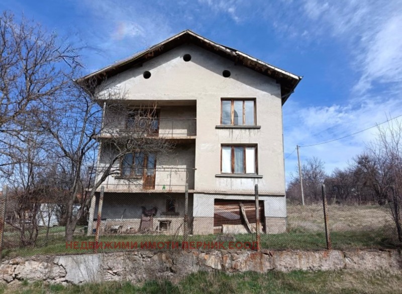 Продава  Къща област Перник , с. Велковци , 210 кв.м | 69831856