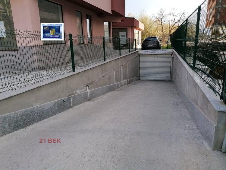 Продава ГАРАЖ, ПАРКОМЯСТО, гр. Пловдив, Въстанически, снимка 3 - Гаражи и паркоместа - 53944341