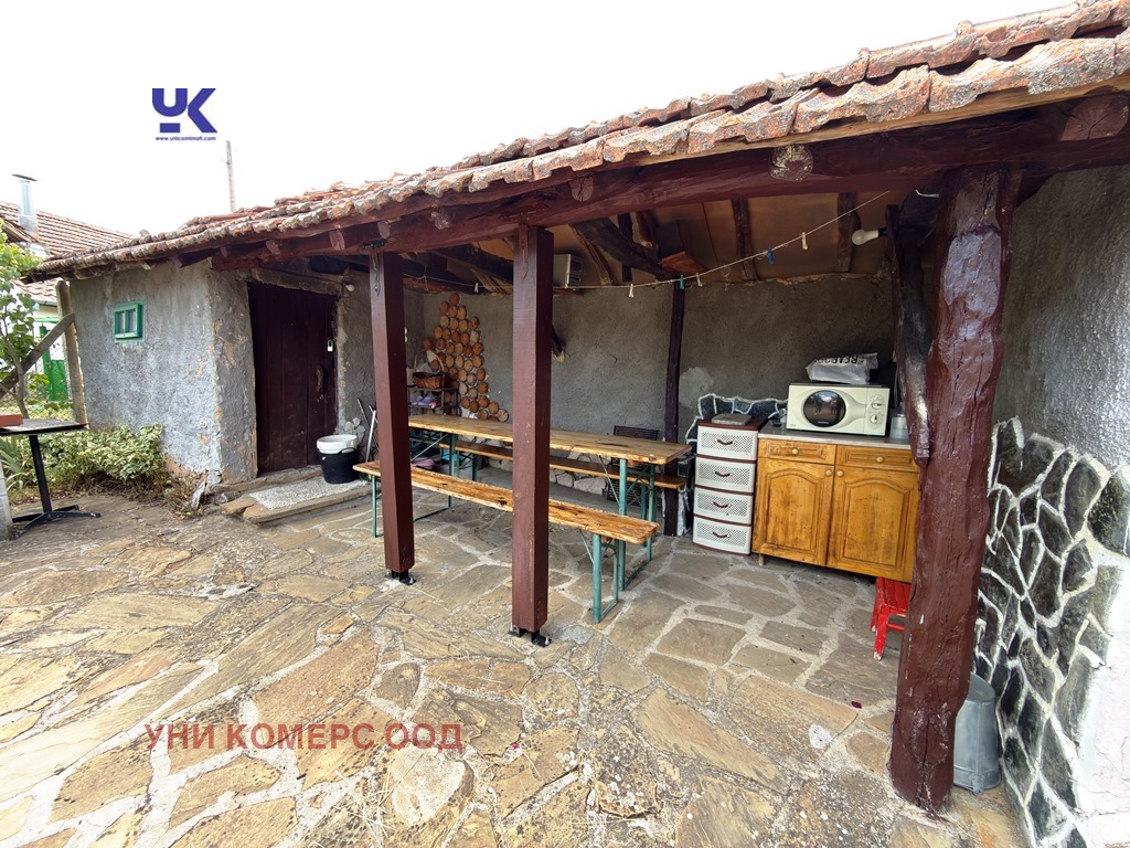 Продава КЪЩА, гр. Брезник, област Перник, снимка 3 - Къщи - 55268351