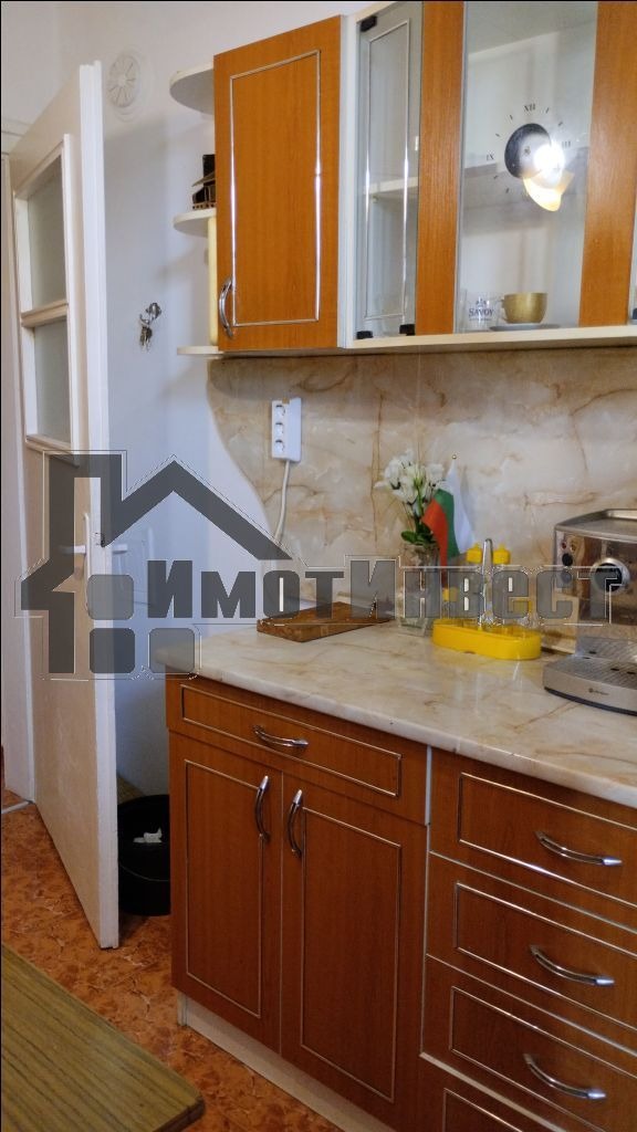 Продава 1-СТАЕН, гр. Ямбол, Център, снимка 7 - Апартаменти - 56070777