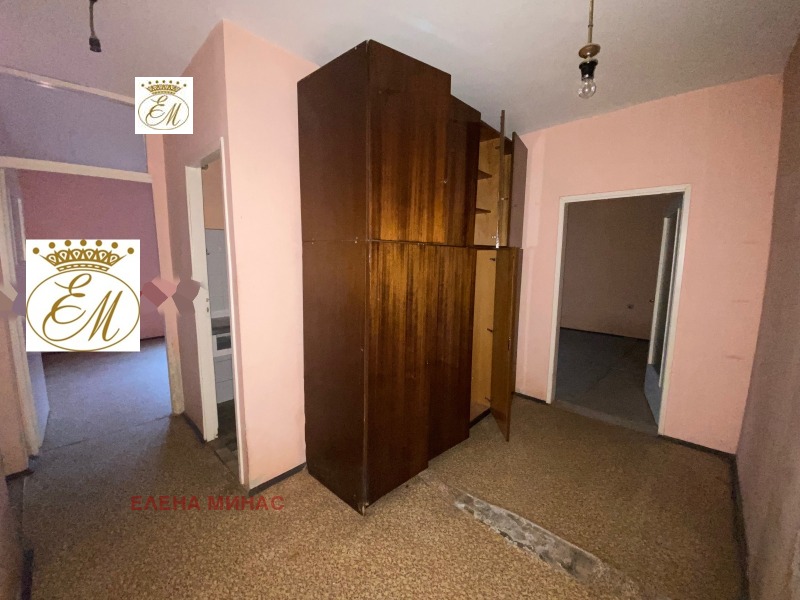 Продава 2-СТАЕН, гр. Шумен, Център, снимка 2 - Апартаменти - 52476387