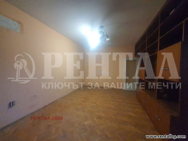 Продава 3-СТАЕН, гр. Пловдив, Кючук Париж, снимка 3 - Апартаменти - 53018086