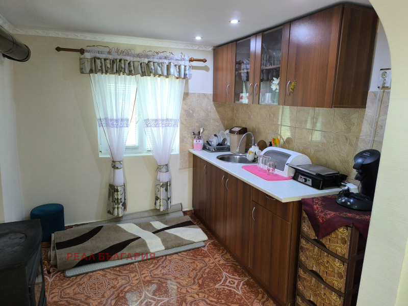 Na prodej  Dům oblast Ruse , Obretenik , 100 m2 | 22547578 - obraz [4]