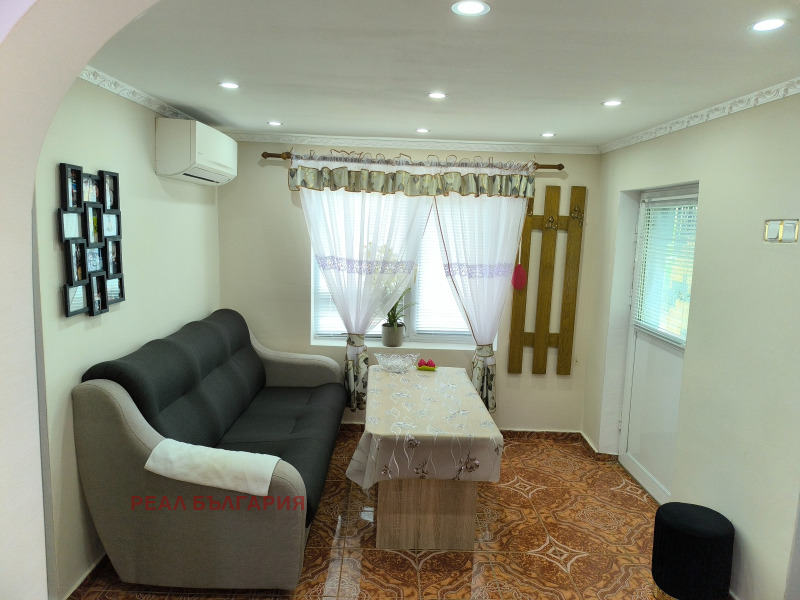 Na prodej  Dům oblast Ruse , Obretenik , 100 m2 | 22547578