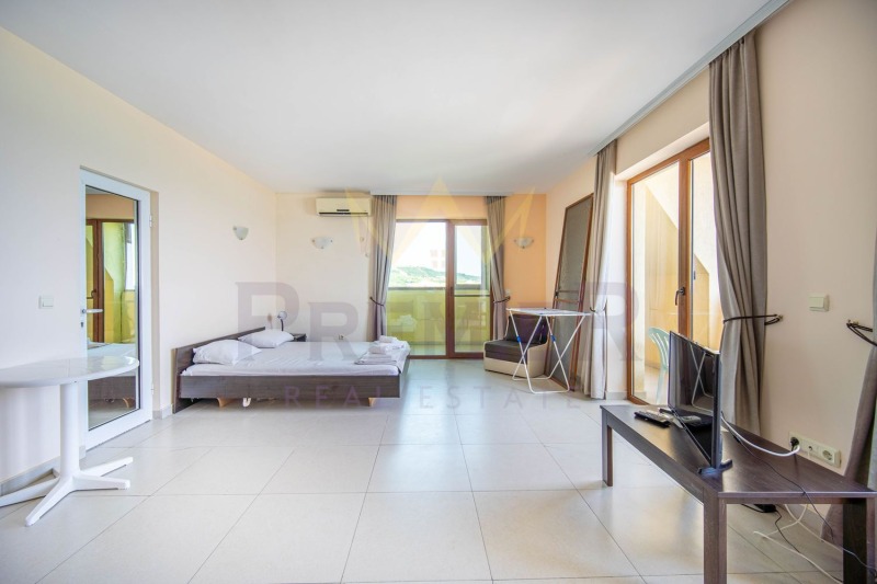 Продава КЪЩА, гр. Балчик, област Добрич, снимка 9 - Къщи - 53083742