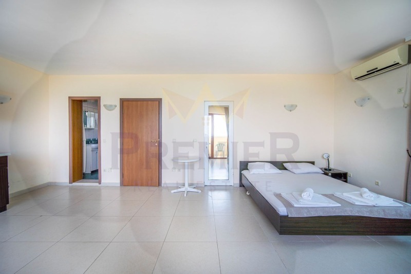 Продава КЪЩА, гр. Балчик, област Добрич, снимка 5 - Къщи - 53083742