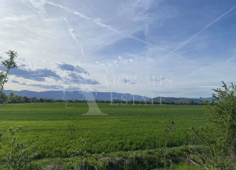 Eladó  Cselekmény régió Sofia , Botevgrad , 4200 négyzetméter | 92739718
