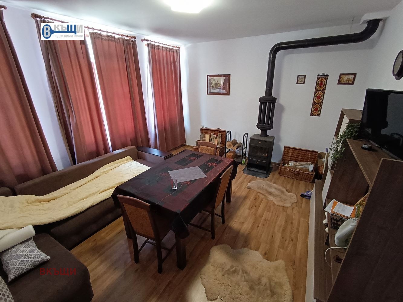 Продава КЪЩА, гр. Елена, област Велико Търново, снимка 2 - Къщи - 51429329