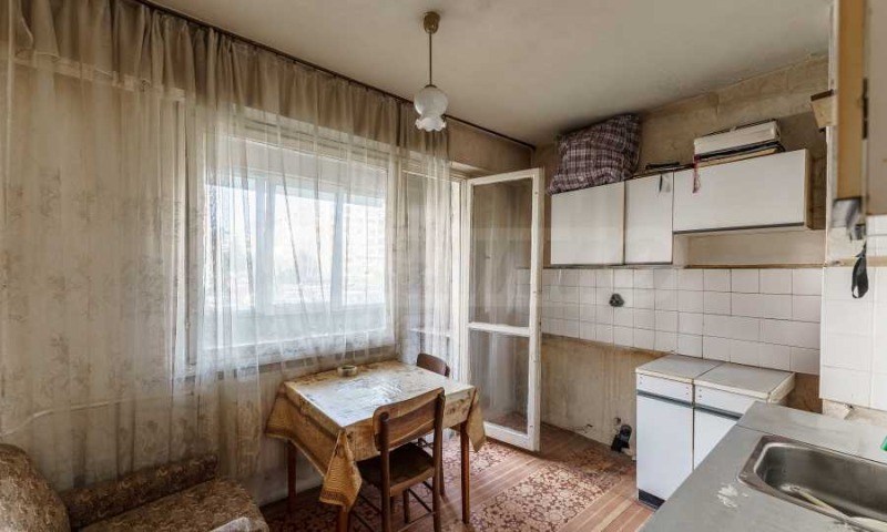 Продава 3-СТАЕН в град Перник, Изток - 88 кв.м / 115 000 € » 224 920.45 лв., СУПРИММО ОФИСИ В СТРАНАТА