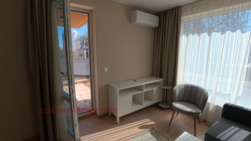 Продава 2-СТАЕН, гр. София, Триъгълника