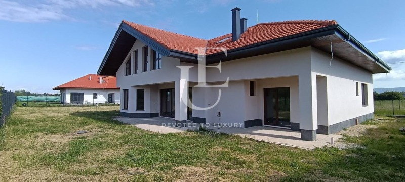Til salg  Hus region Sofia , Herakovo , 400 kvm | 75300597