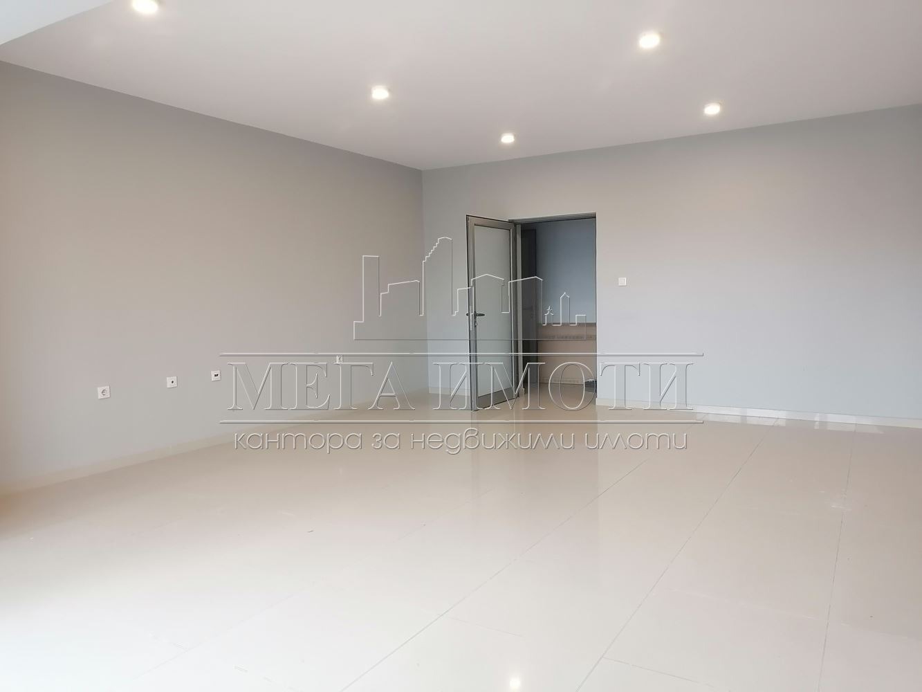 Продава ОФИС, гр. Сливен, Център