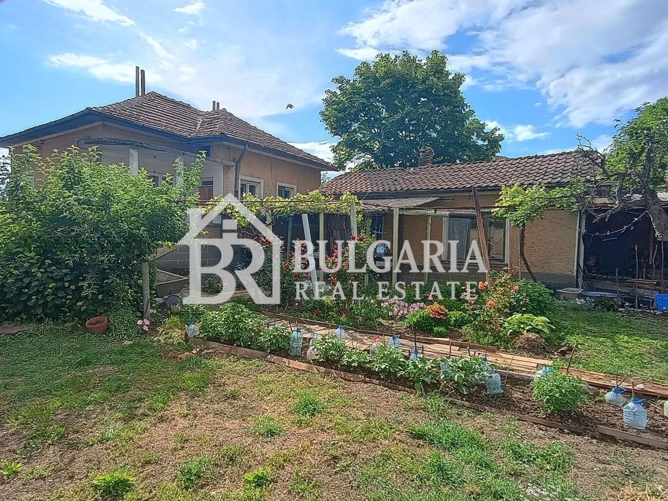 Продава КЪЩА, с. Горни Дъбник, област Плевен, снимка 3 - Къщи - 55988121