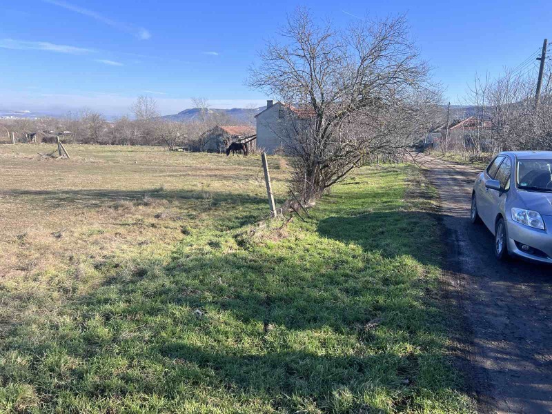 Продава ПАРЦЕЛ в област Варна, с. Тръстиково - 800 кв.м / 12 999 € » 25 423.83 лв., ИМОТИ РЕНЕСАНС