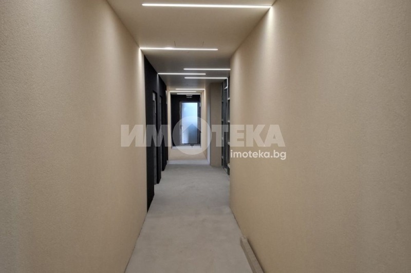 Продава  2-стаен град София , Банишора , 72 кв.м | 36867643 - изображение [9]