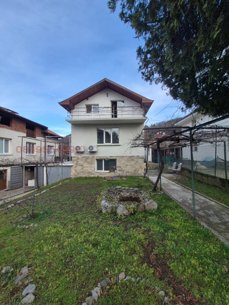 Продава КЪЩА, гр. Дупница, област Кюстендил