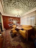 Продава МНОГОСТАЕН, град Търговище, Център • 200000 лв. / 102258.38 € • 97238858 9