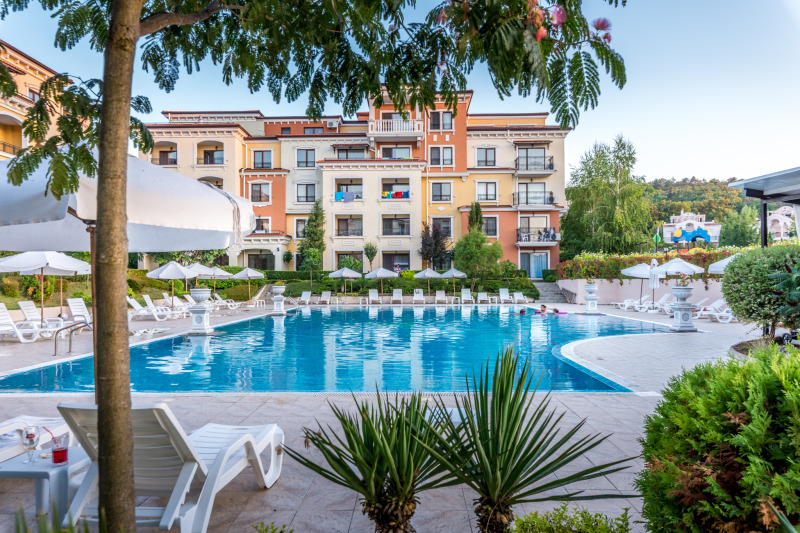 Продава 3-СТАЕН в област Бургас, гр. Созопол - 93 кв.м / 127 000 € » 248 390.41 лв., ЛИЛИ БИЙЧ РИЗОРТ