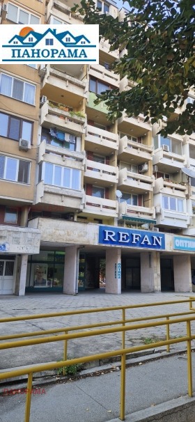 Продава 3-стаен град Пловдив Център - [1] 